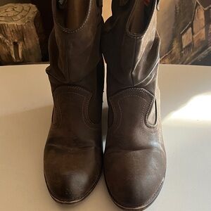 Rocket Dog Western Style Brown Ankle Booties